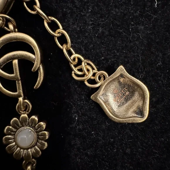 Gucci Marmont GG Floral Elegant Gold and Blue Necklace - Picture 4 of 4